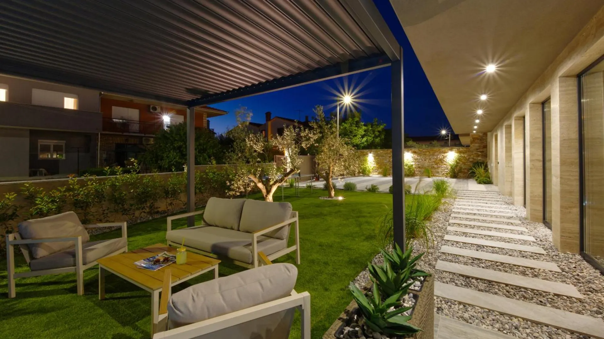 Villa Pieron For 8 People Near Pula With Heated Pool & Spa Marcana